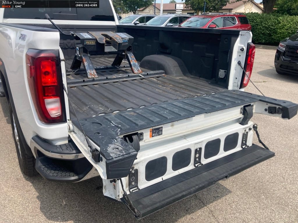 Used 2022 GMC Sierra 2500 SLE w/ SLE Value Package; AWD/4WD image 9