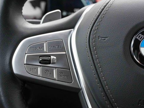 Used 2025 BMW X7 xDrive40i image 22