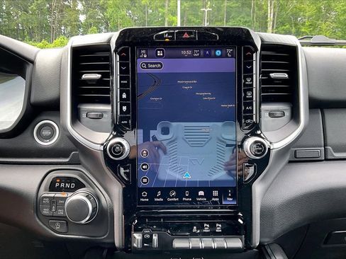 New 2026 RAM 1500 4x4 Crew Cab image 12