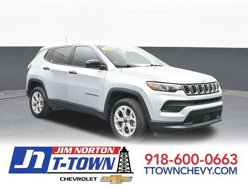 Used 2025 Jeep Compass Sport AWD/4WD image 1