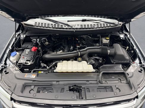 Used 2022 Ford Expedition Limited image 30