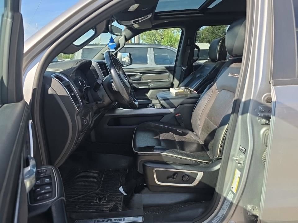 Used 2022 RAM 1500 Laramie AWD/4WD image 12