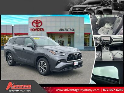 Used 2024 Toyota Highlander XLE