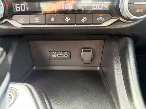 Used 2021 Nissan Sentra SR image 35