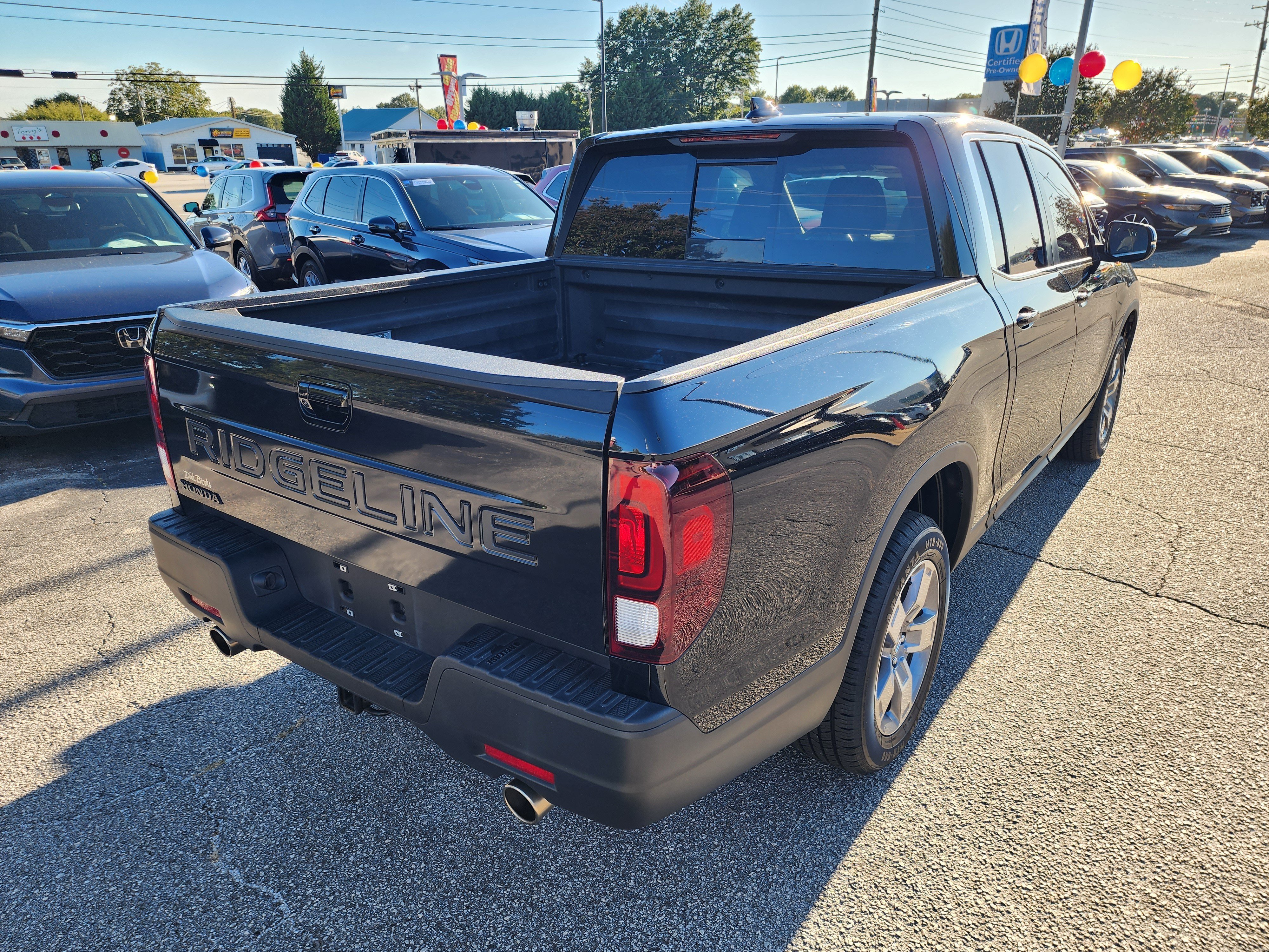 Certified 2025 Honda Ridgeline RTL image 4