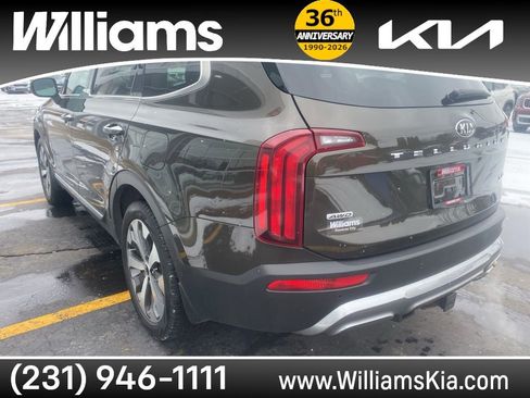 Used 2020 Kia Telluride S w/ S 8 Passenger Seating Package image 10