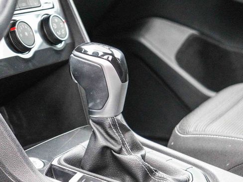 Used 2022 Volkswagen Tiguan S FWD image 22