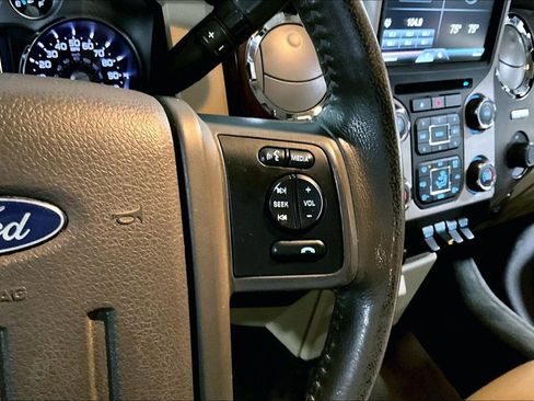 Used 2014 Ford F250 Lariat w/ Chrome Package image 22