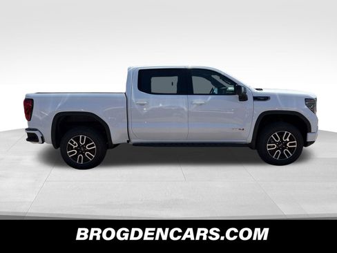 New 2026 GMC Sierra 1500 AT4 AWD/4WD image 2
