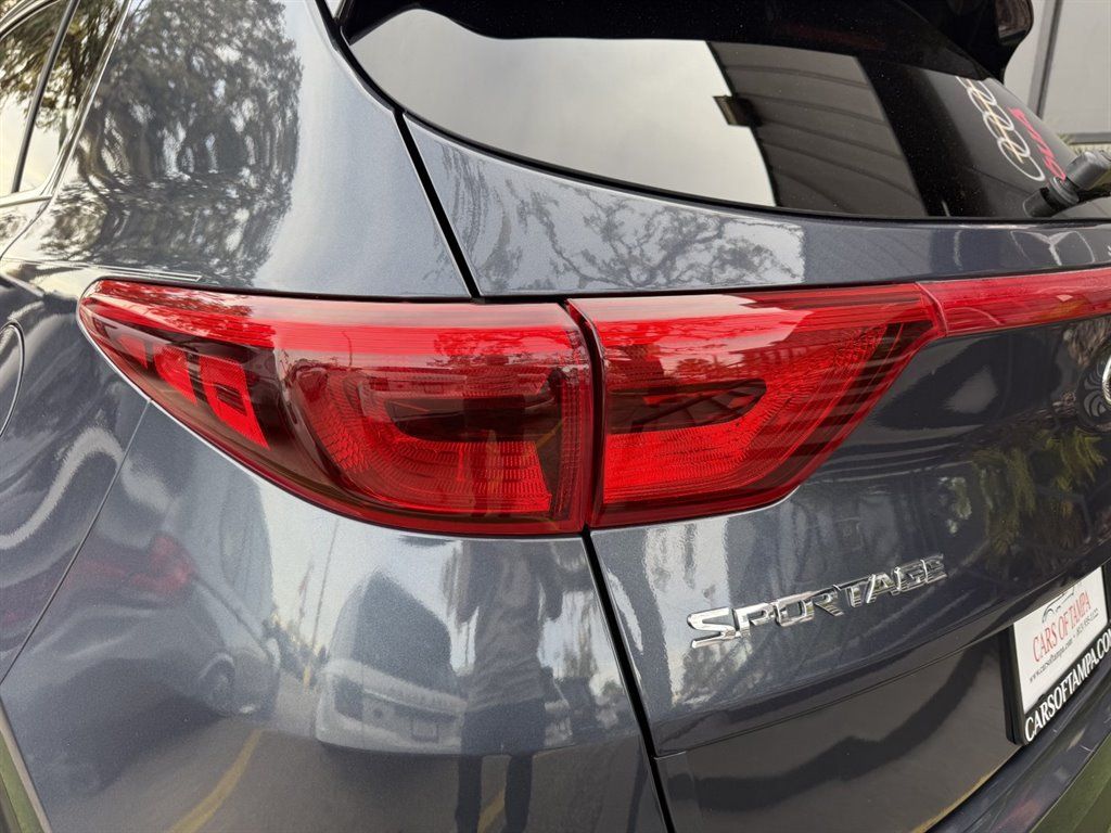 Used 2019 Kia Sportage EX FWD image 11