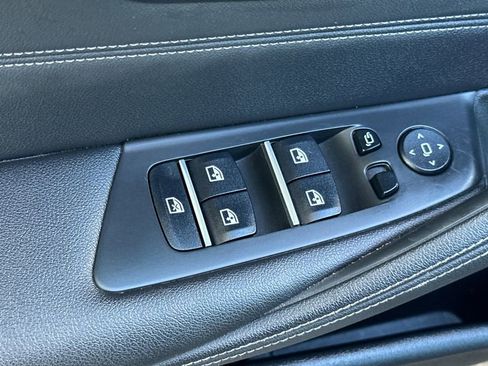 Used 2023 BMW 530i w/ M Sport Package image 11