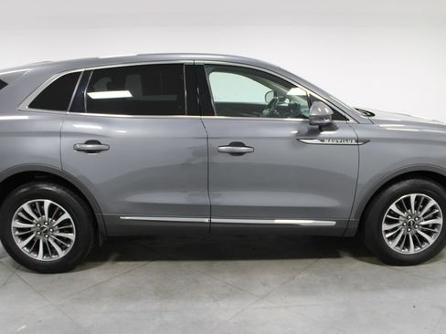 Used 2022 Lincoln Nautilus Reserve AWD/4WD image 11