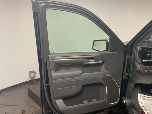 New 2026 Chevrolet Silverado 1500 LT w/ Z71 Off-Road Package image 9