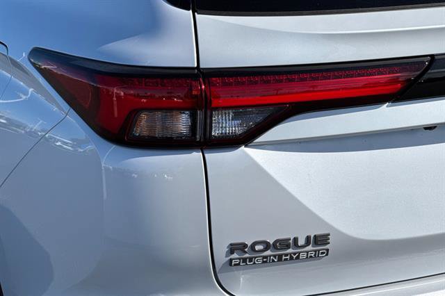 New 2026 Nissan Rogue SL AWD/4WD image 32