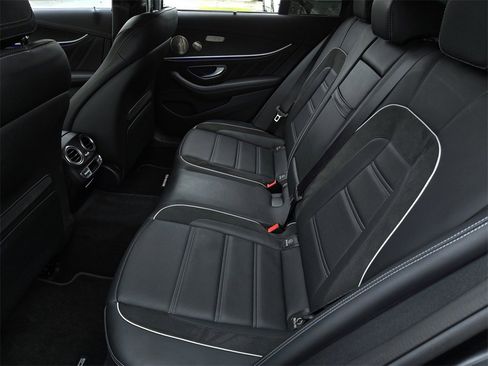 Used 2021 Mercedes-Benz E 63 AMG S image 17