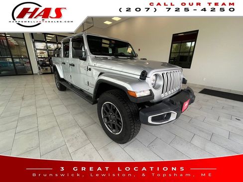 Used 2023 Jeep Gladiator Overland AWD/4WD image 8