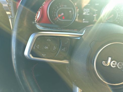 Used 2020 Jeep Gladiator Rubicon image 12