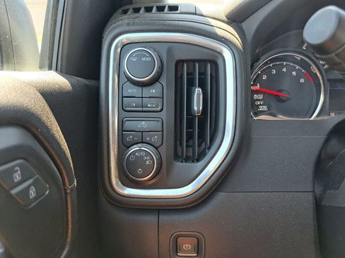 Used 2022 Chevrolet Silverado 1500 LT AWD/4WD image 15