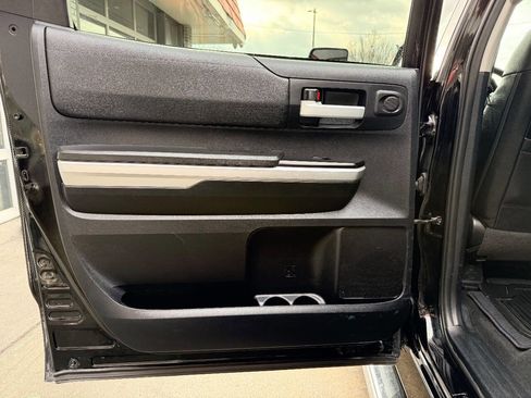 Used 2014 Toyota Tundra SR5 w/ SR5 Upgrade Package image 32