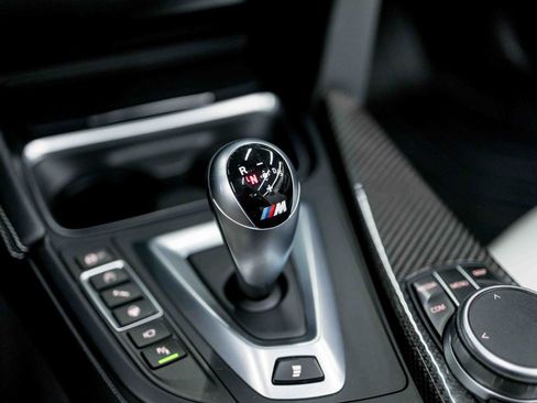 Used 2020 BMW M4 Convertible w/ Competition Package RWD image 79