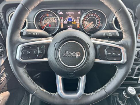 Used 2020 Jeep Gladiator Overland AWD/4WD image 15