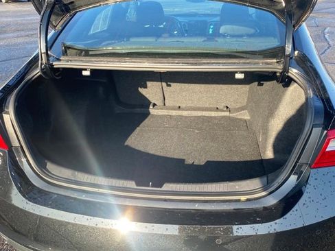 Used 2024 Chevrolet Malibu LT image 21