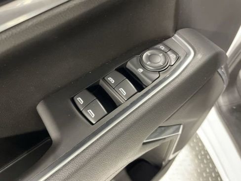 Used 2025 Chevrolet Silverado 1500 LT AWD/4WD image 13