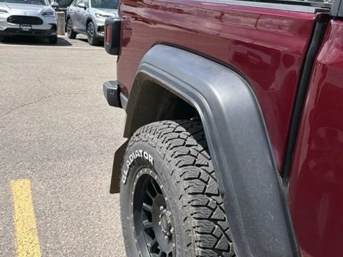 Used 2021 Jeep Gladiator Sport AWD/4WD image 19
