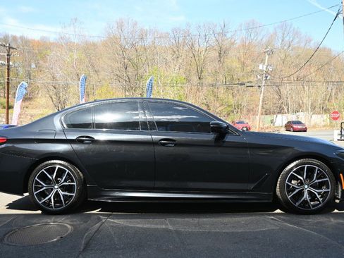 Used 2022 BMW 540i xDrive w/ M Sport Package image 7