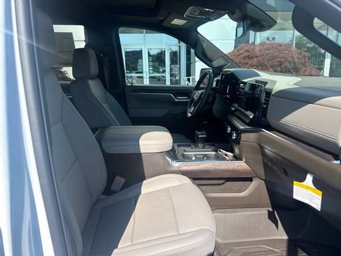 New 2026 GMC Sierra 1500 SLT w/ SLT Premium Plus Package AWD/4WD image 30