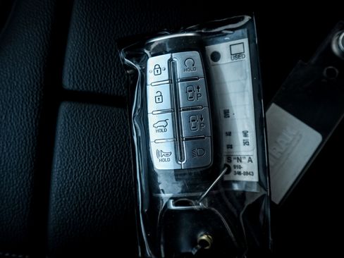 Used 2022 Genesis GV80 2.5T w/ Advanced Package 02 image 35