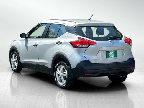 Used 2020 Nissan Kicks S FWD image 6