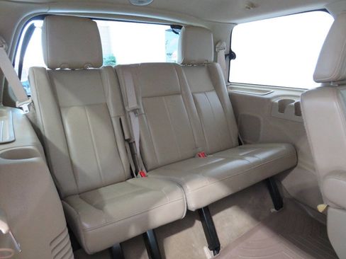 Used 2012 Ford Expedition XLT image 14