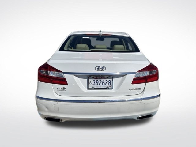 Used 2012 Hyundai Genesis 3.8 w/ Premium Pkg RWD image 6