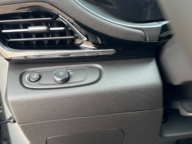 New 2026 Buick Envista Sport Touring FWD image 30