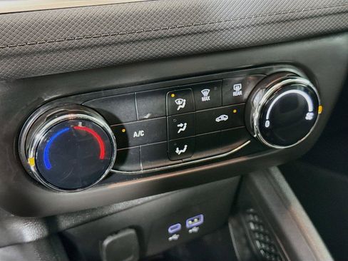 Used 2024 Chevrolet TrailBlazer LS w/ LS Convenience Package AWD/4WD image 16