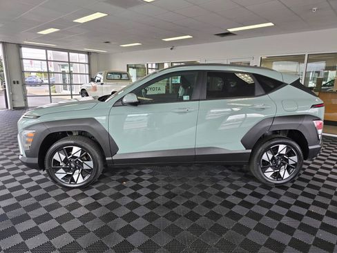Used 2025 Hyundai Kona SEL AWD/4WD image 6