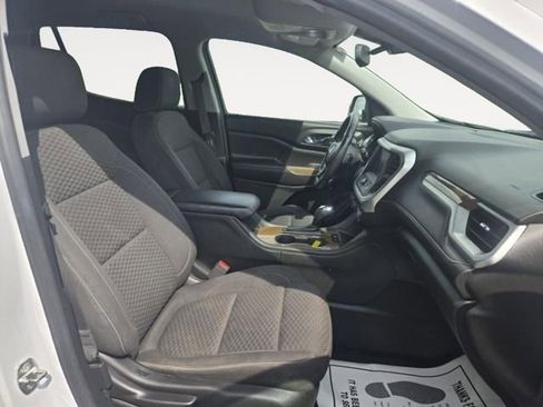 Used 2018 GMC Acadia SLE image 13