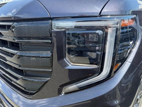 Used 2022 GMC Sierra 1500 Elevation image 23