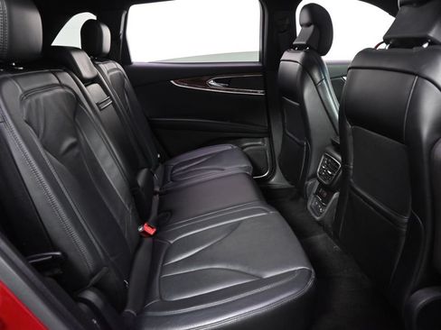 Used 2016 Lincoln MKX Reserve w/ Technology Package AWD/4WD image 18