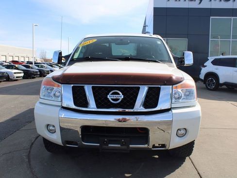 Used 2013 Nissan Titan SL w/ Moonroof Pkg image 2