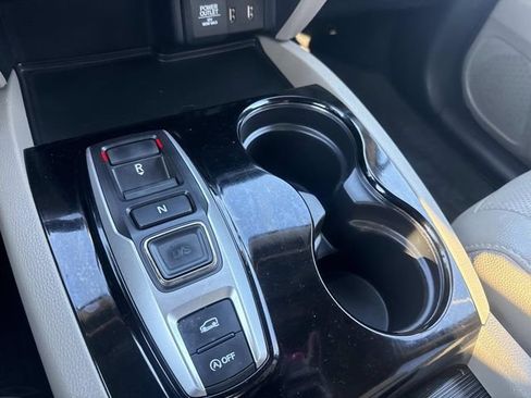 Used 2016 Honda Pilot Elite image 37