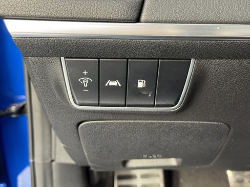 Used 2022 Kia Stinger GT1 image 17