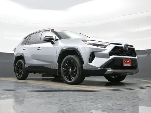 Used 2023 Toyota RAV4 XSE w/ XSE Grade Weather Package AWD/4WD image 27