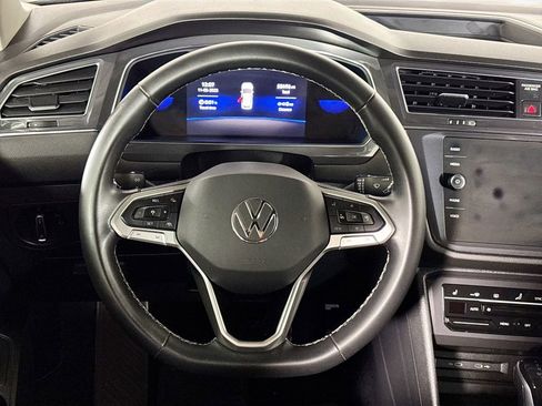 Certified 2022 Volkswagen Tiguan SE w/ Panoramic Sunroof Package image 14