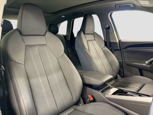 New 2025 Audi Q5 Premium Plus image 15