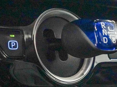 Used 2020 Toyota Prius Prime XLE FWD image 20