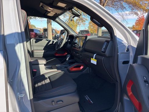 New 2026 Nissan Frontier PRO-4X w/ Tow Package image 18