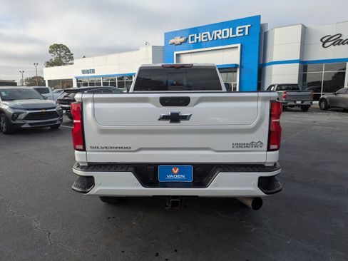 Used 2025 Chevrolet Silverado 3500 High Country w/ Technology Package image 25