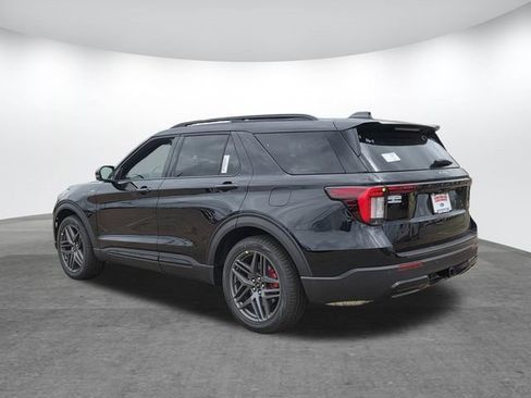 New 2026 Ford Explorer ST-Line RWD image 3